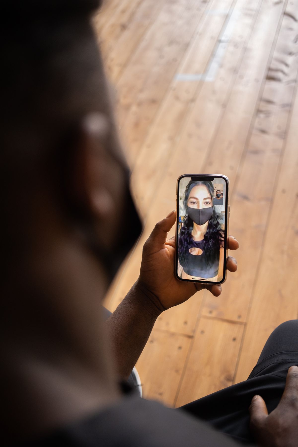 Deepfake Lừa Đảo Là Gì? Cách Bảo Vệ Bản Thân Và Kênh Của Bạn Khỏi Giả Mạo AI (2026)