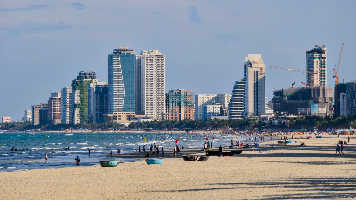 Bãi Biển Mỹ An Đà Nẵng: Cẩm Nang Du Lịch Chi Tiết Từ A-Z (2026)