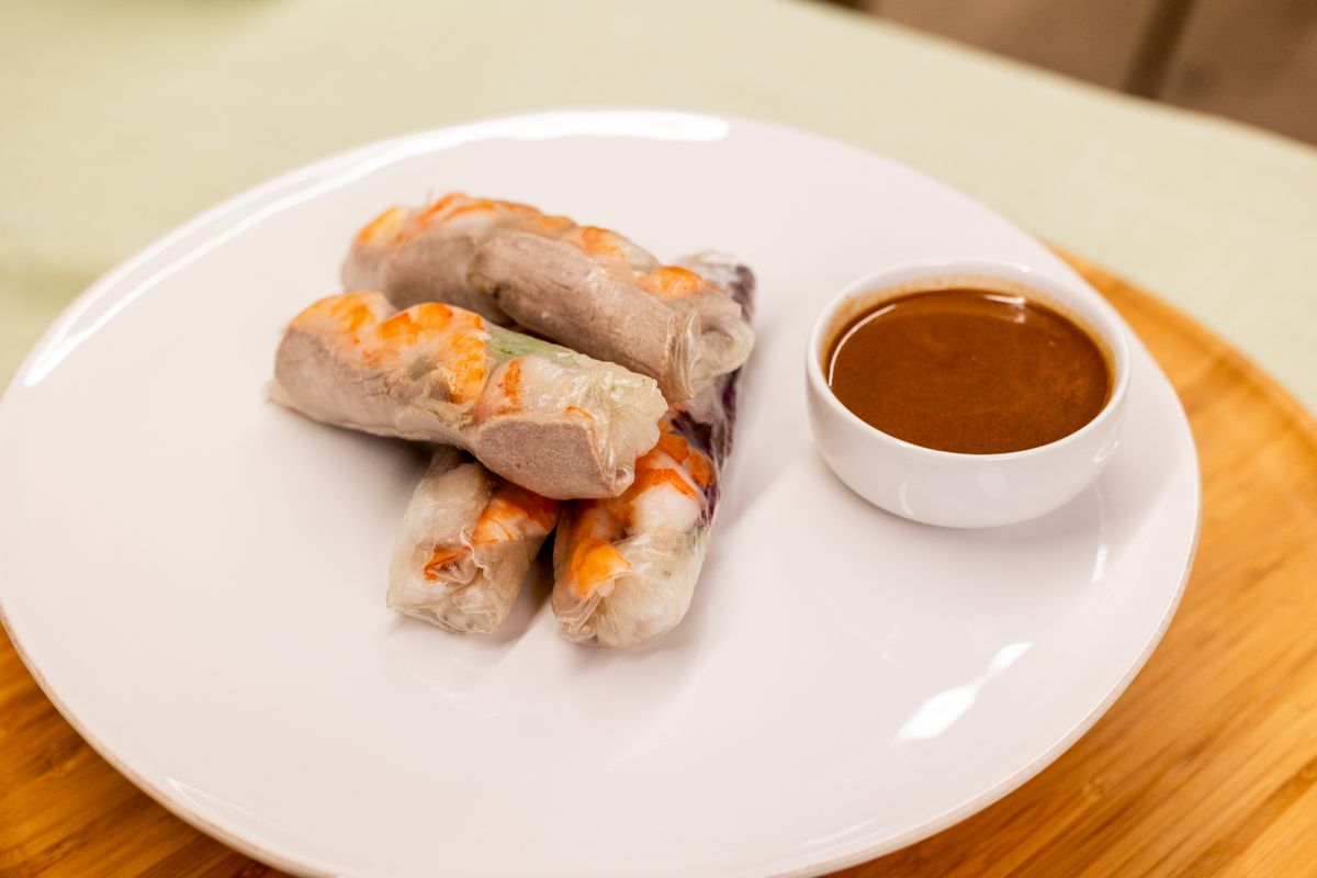 Bánh Tráng Cuốn Thịt Heo Đà Nẵng: Ăn Ở Đâu Ngon Nhất, Đúng Chuẩn Local